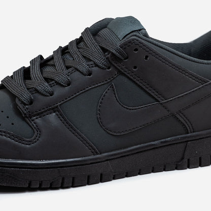 Nike SB Dunk Low Black