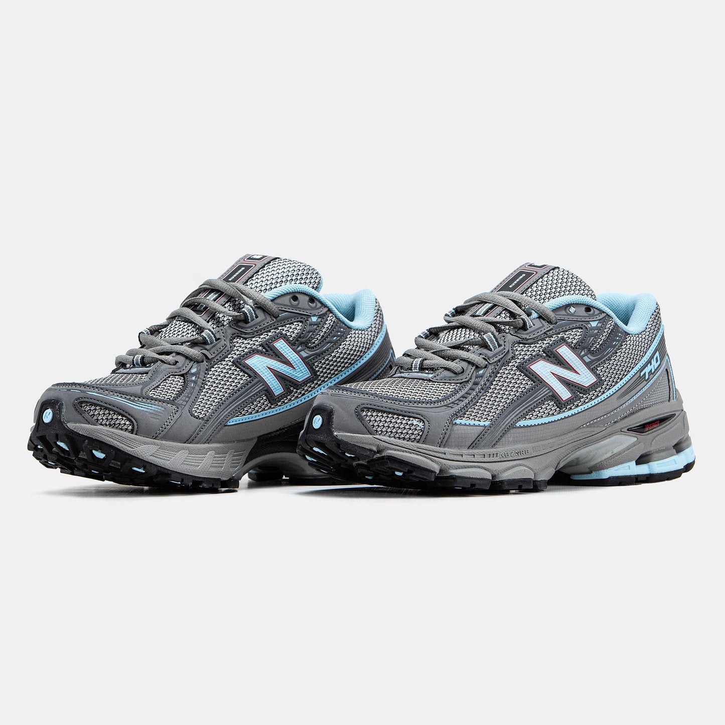 New Balance 740 Grey