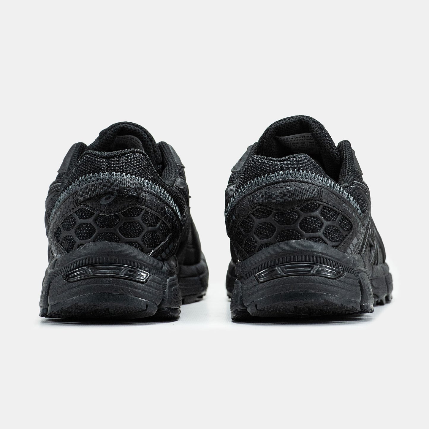 Asics Gel-Kahana 8 All Black Gore-Tex