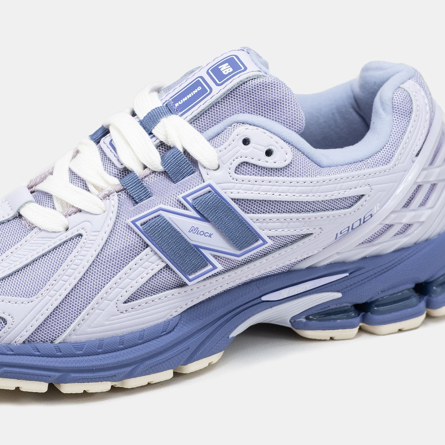 New Balance 1906R Violet