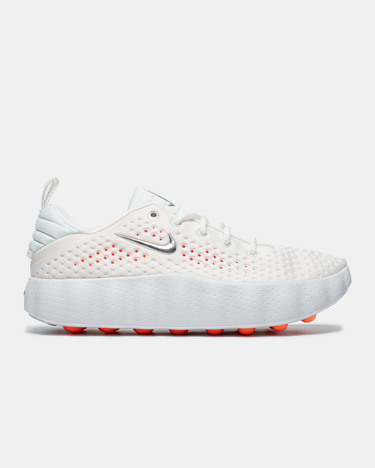 Nike Wmns Mind 002 Sail Chrome Chalk Hyper Crimson