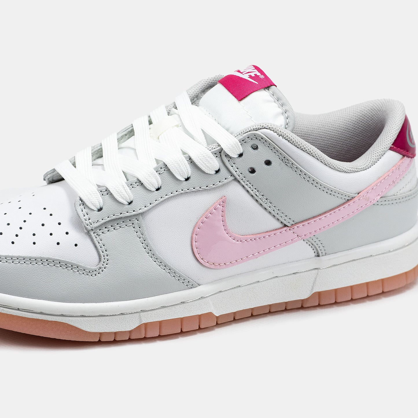 Nike SB Dunk Low 520 White Grey