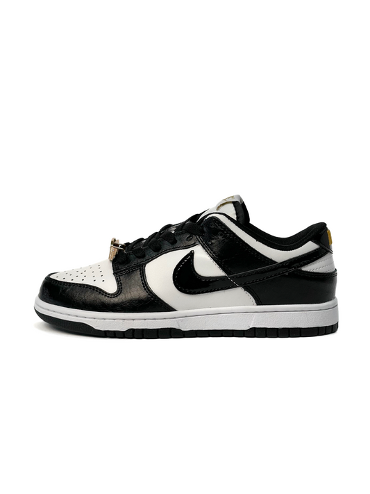 Nike SB Dunk World Champ