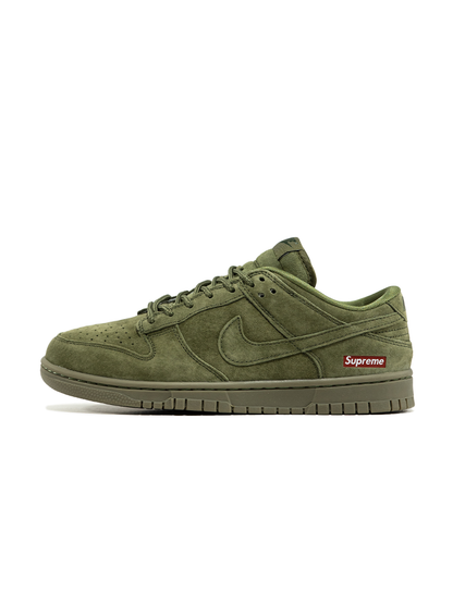 Nike SB Dunk Low x Supreme Olive