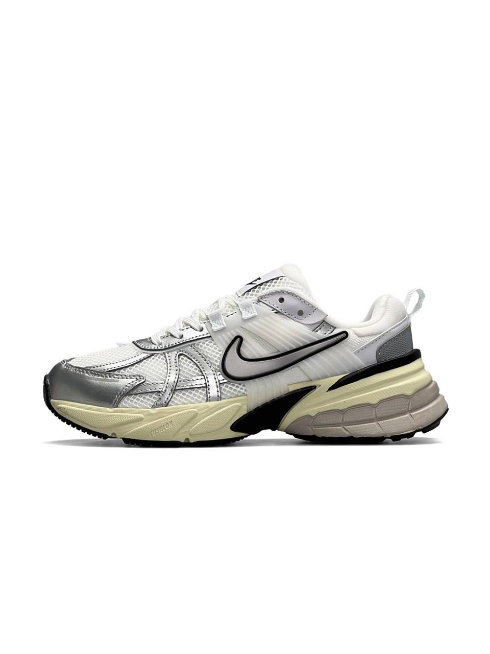 Nike Runtekk White Silver