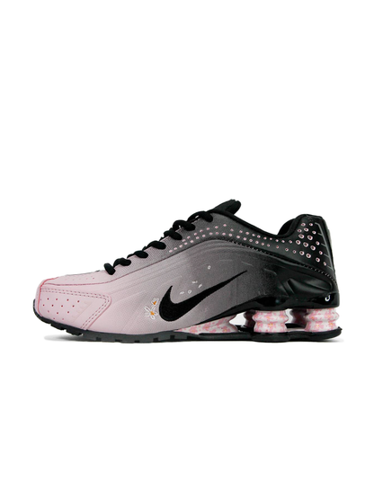 Nike Shox R4 Sakura Pink Black