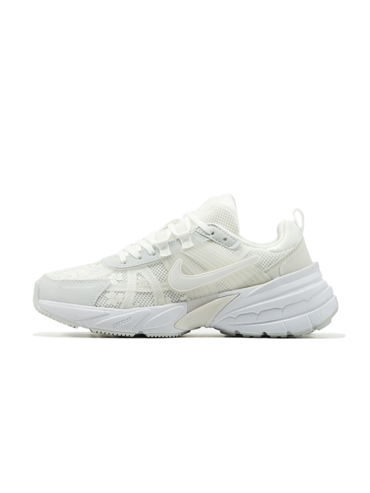 Nike V2K Runtekk White Flowers