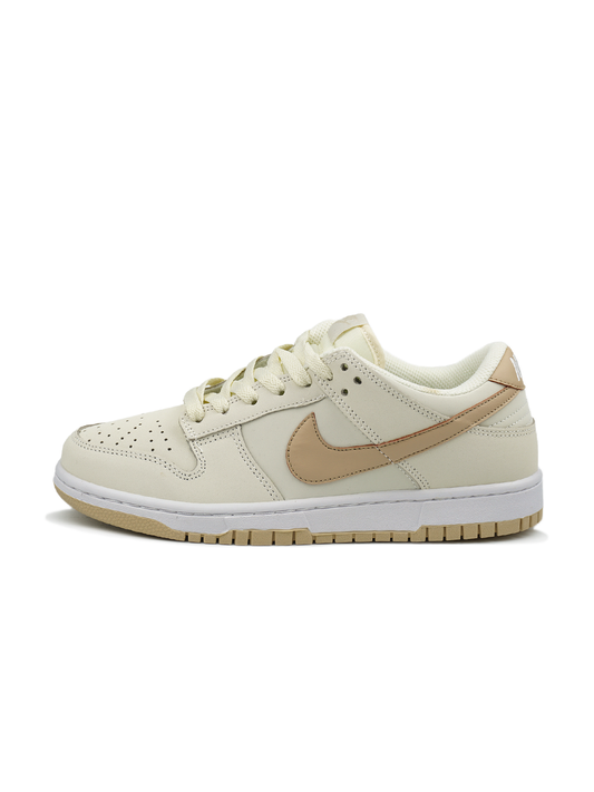 Nike SB Dunk Low Phantom Sanddrift