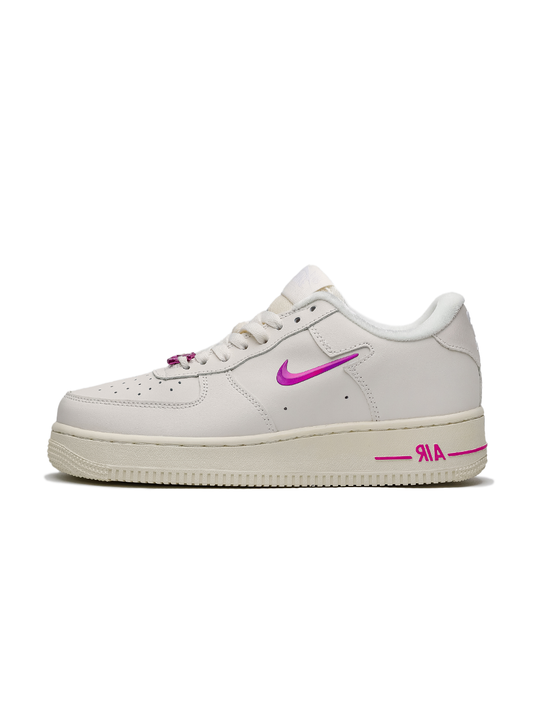 Nike Air Force 1’07SE Coconut Mink / Playful Pink