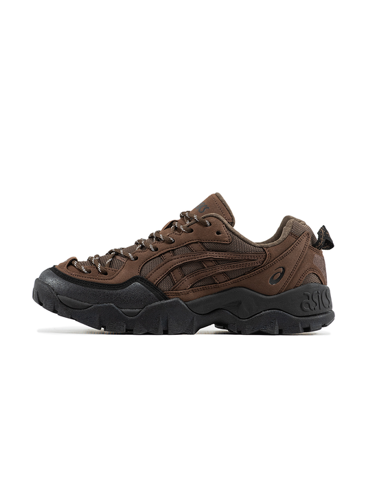 Asics Gel-Pickax Brown