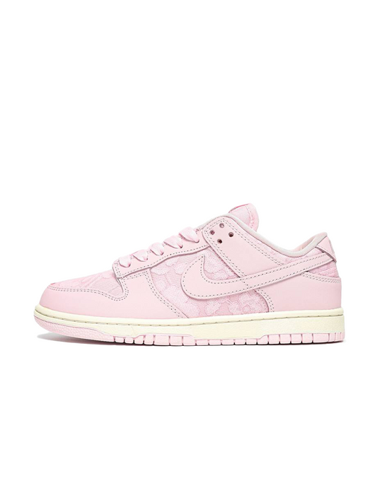 Nike SB Dunk Low Lace Pack Regal Pink