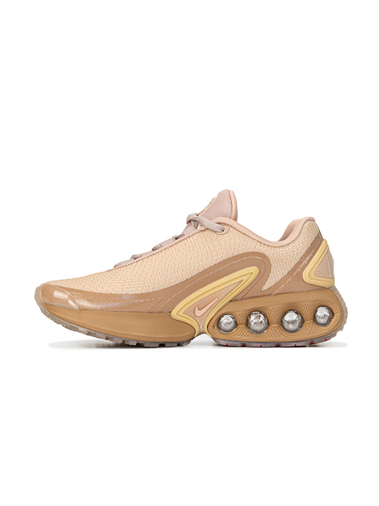 Nike Air Max DN Isa Beige