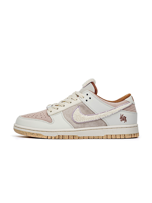 Nike SB Dunk Low Retro Rabbit