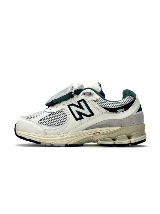New Balance 2002R Pouch Beige Green