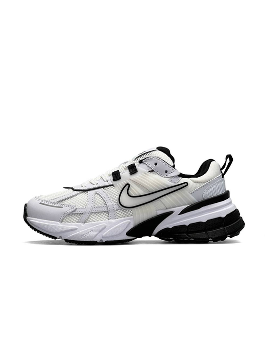 Nike Runtekk White Black