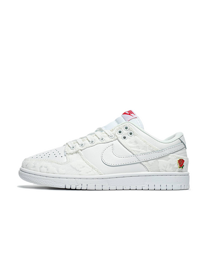 Nike SB Dunk Low Give he flowers