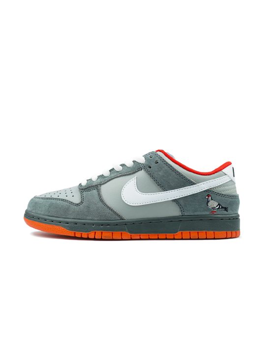Nike SB Dunk Low Staple NYC Pigeon