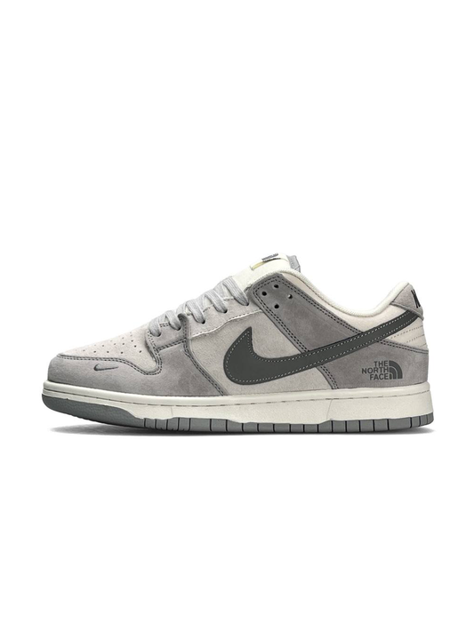 Nike SB  Dunk Low x The North Face Grey White