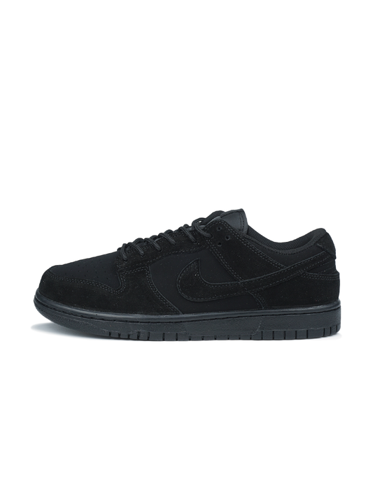 Nike SB Dunk Triple Black