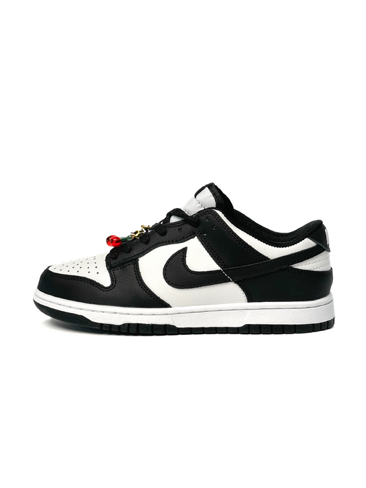 Nike SB Dunk BLack White Cherry Charms