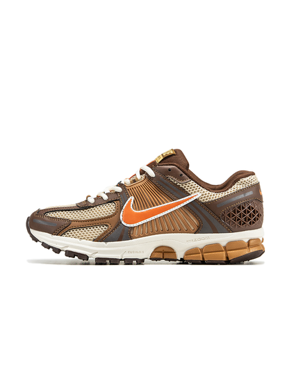 Nike Zoom Vomero 5 Brown