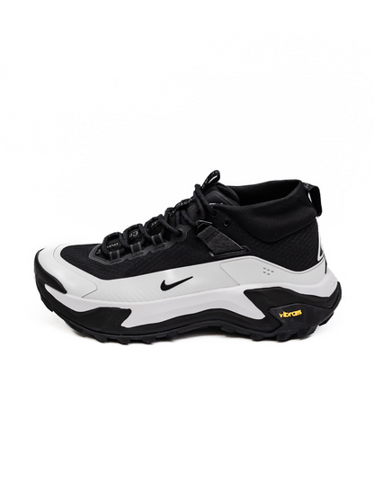 Nike ACG Zegama Hike Black White