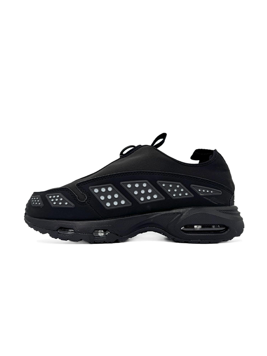 Nike Air Max SNDR Black White Dot