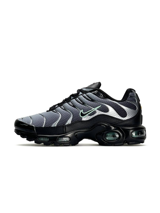 Nike Air Max Plus New Black Grey Silver