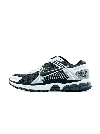 Nike Zoom Vomero 5 Black White