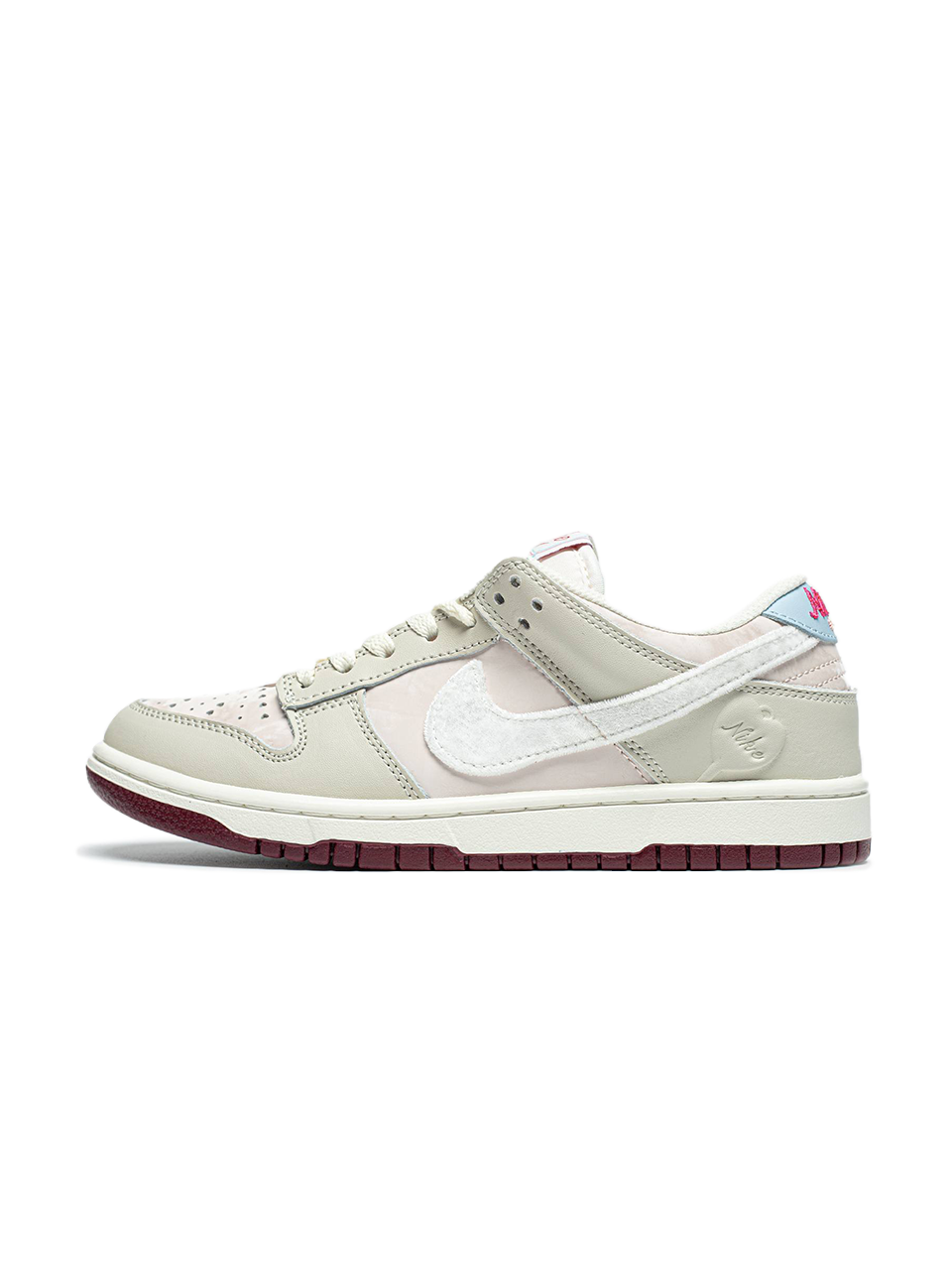 Nike SB Dunk Valentines Day