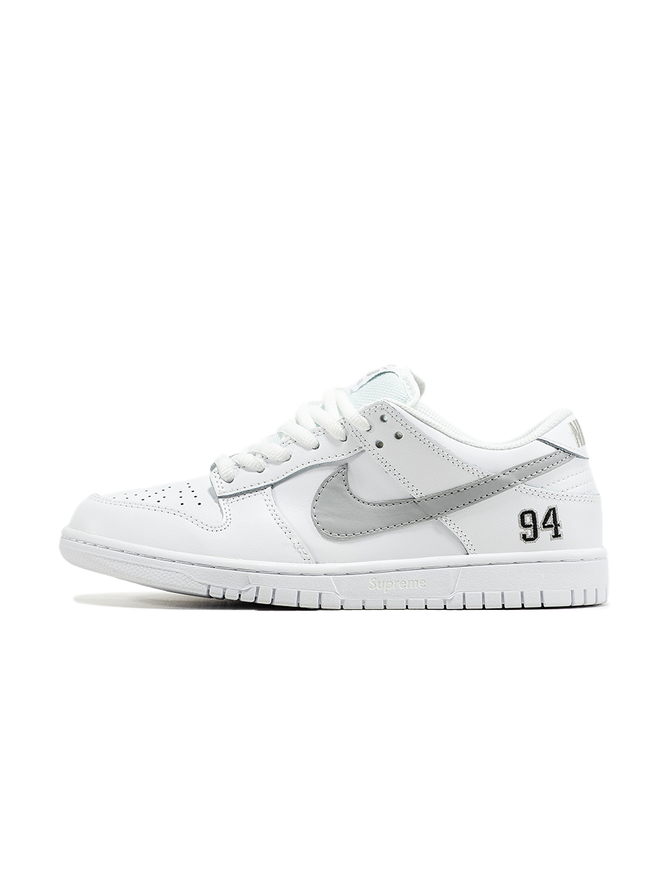 Nike SB Dunk Low x Supreme White Grey Logo