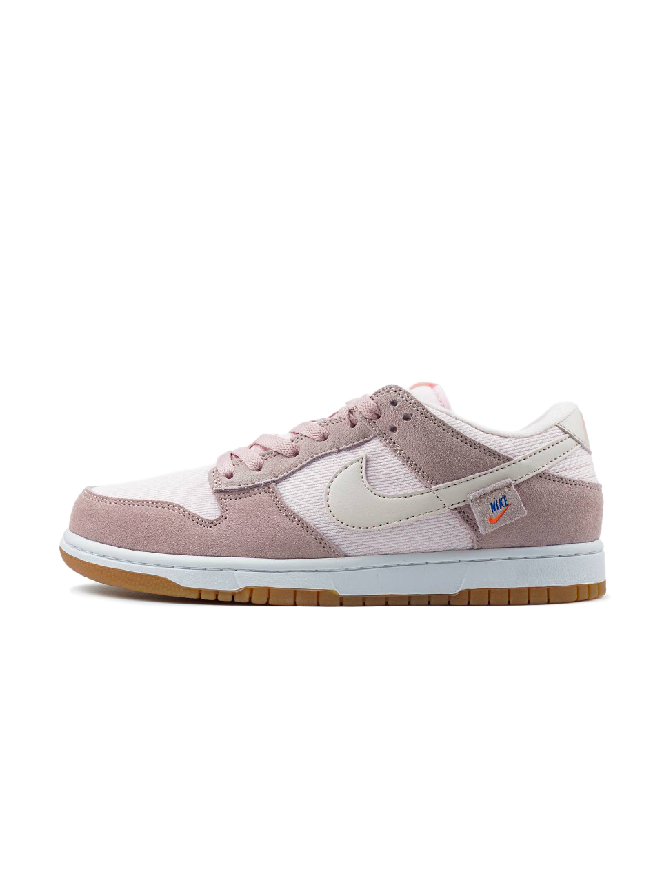 Nike SB Dunk Low Teddy Bear Pink