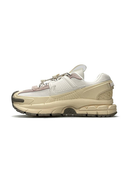 Nike Zoom Vomero Roam Beige