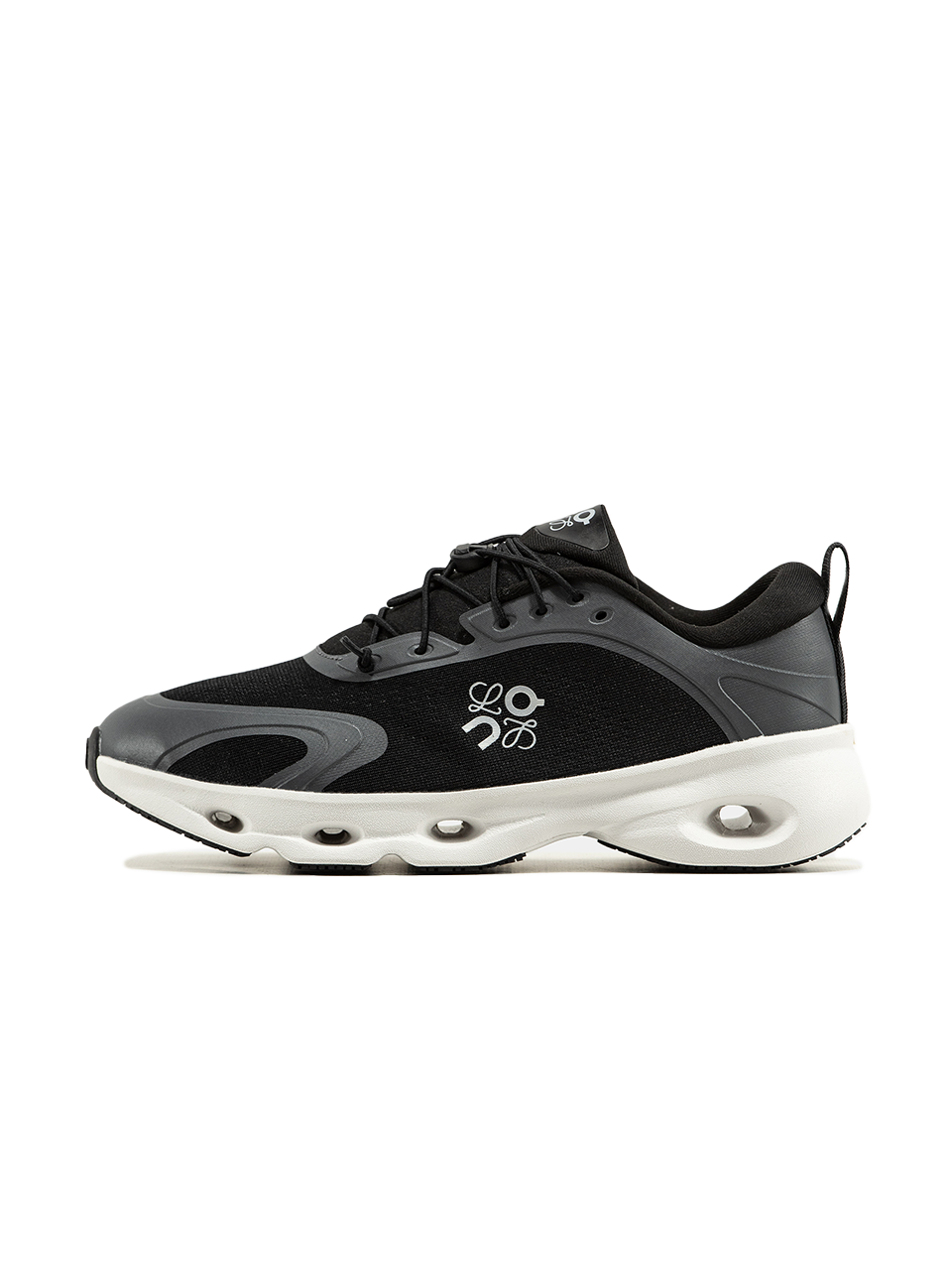 ON Cloudsolo x Loewe Black White