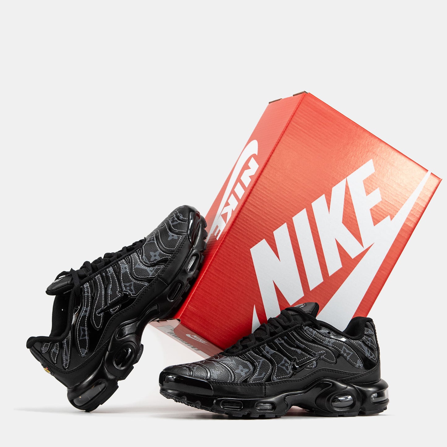Nike Air Max Tn x Louis Vuitton Black