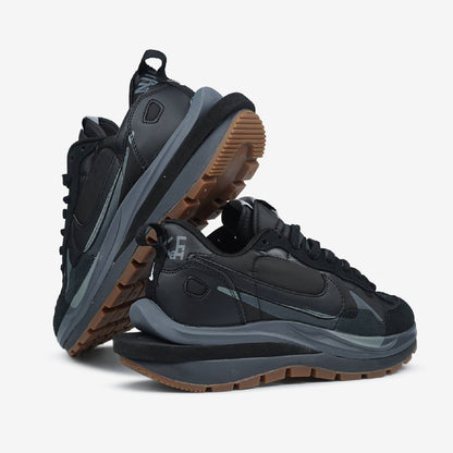 Nike x Sacai VaporWaffle Black Gum