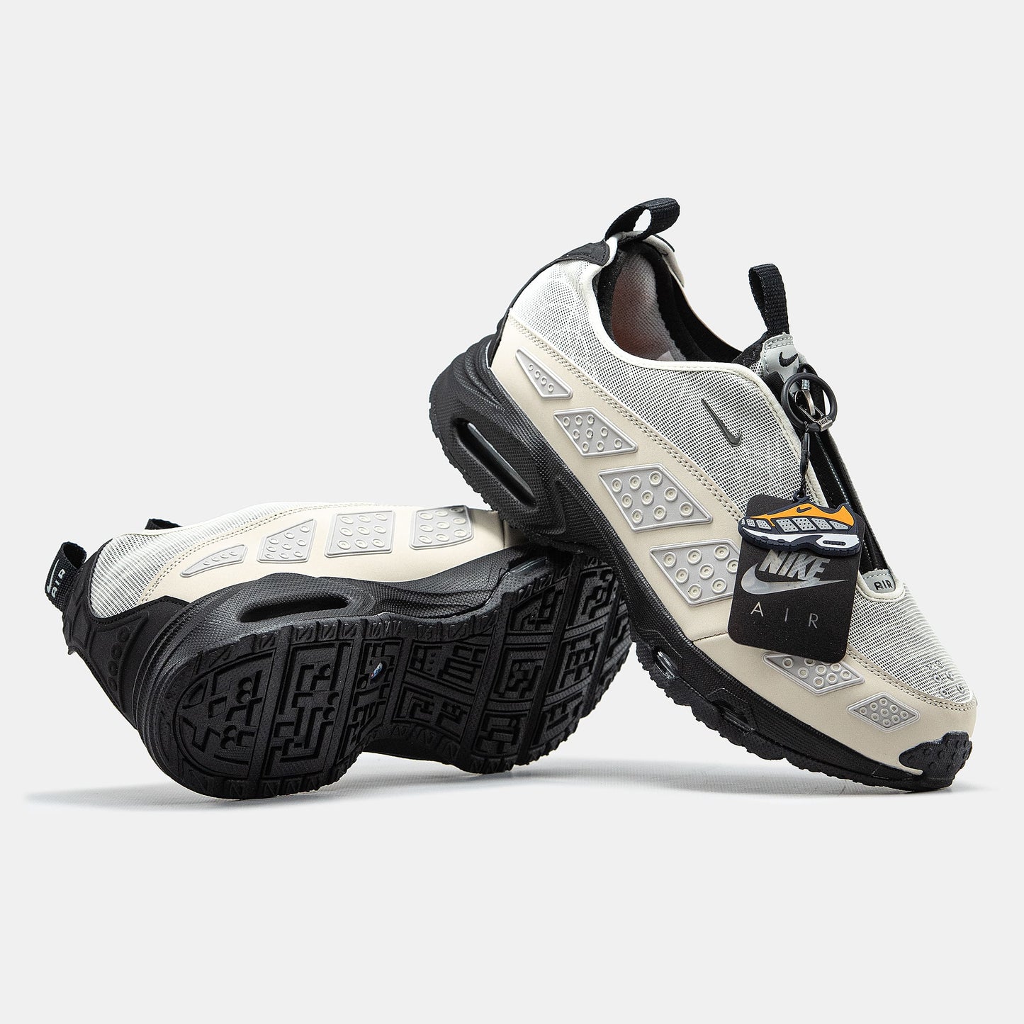 Nike Air Max SNDR Grey Beige