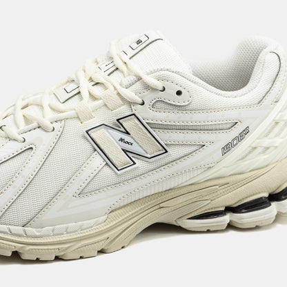 New Balance 1906R Cream