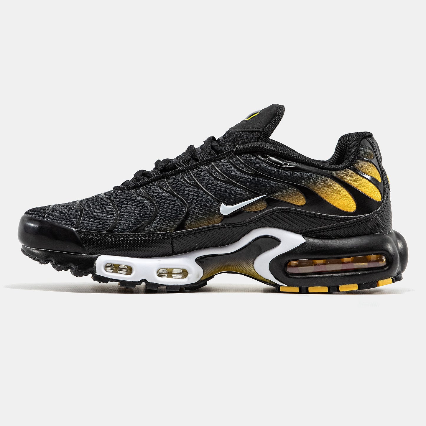 Nike Air Max Tn Plus Black White Gold
