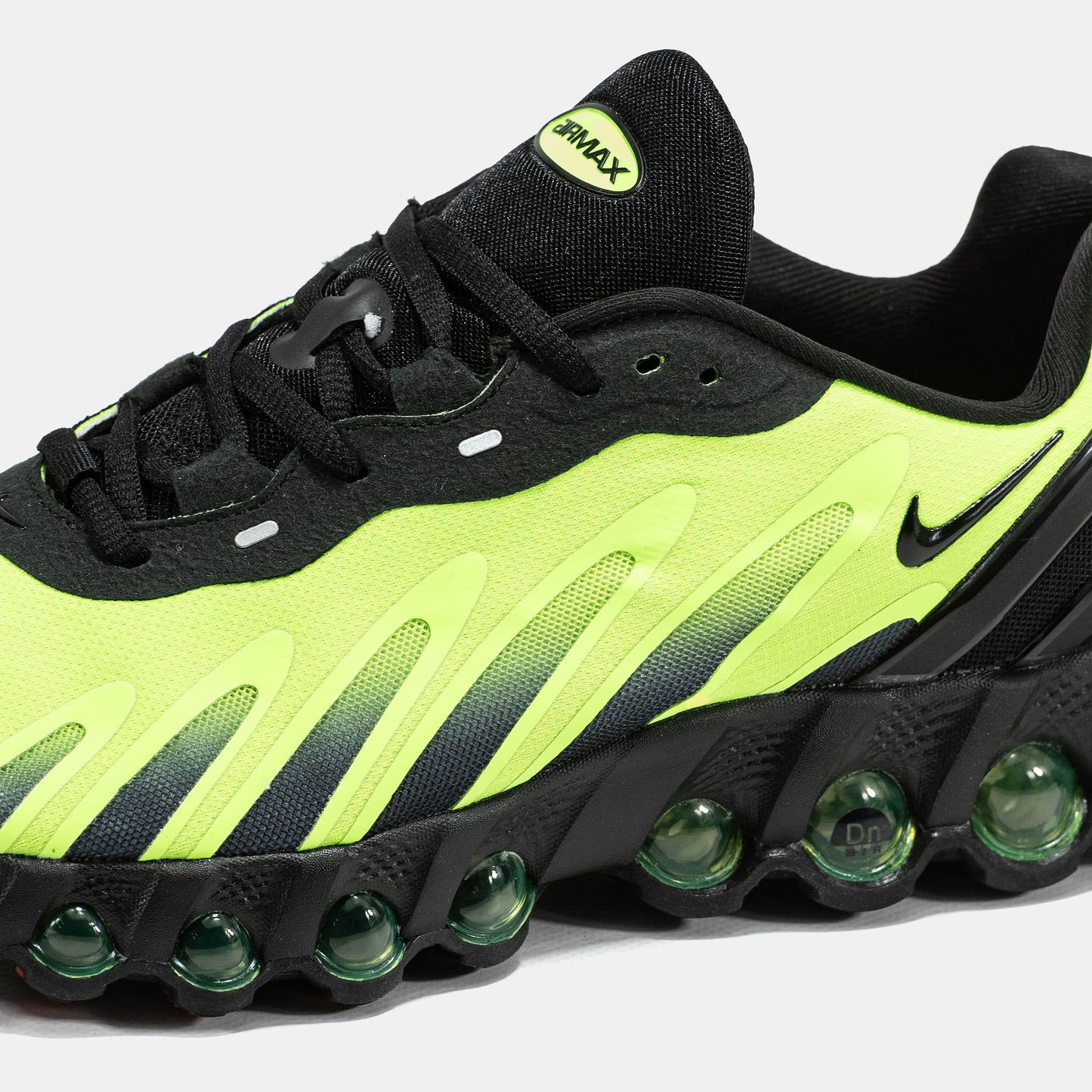 Nike Air Max DN8 Black Neon