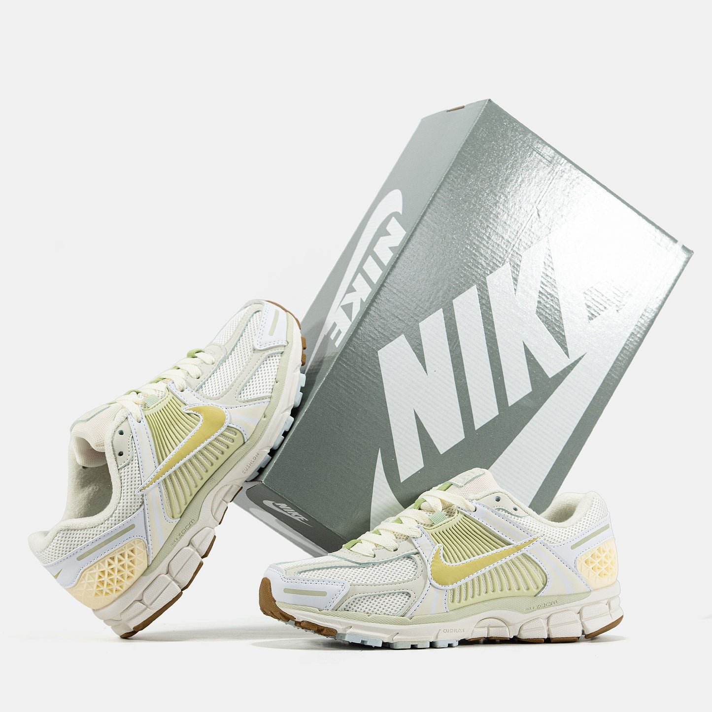 Nike Zoom Vomero 5 White Yellow