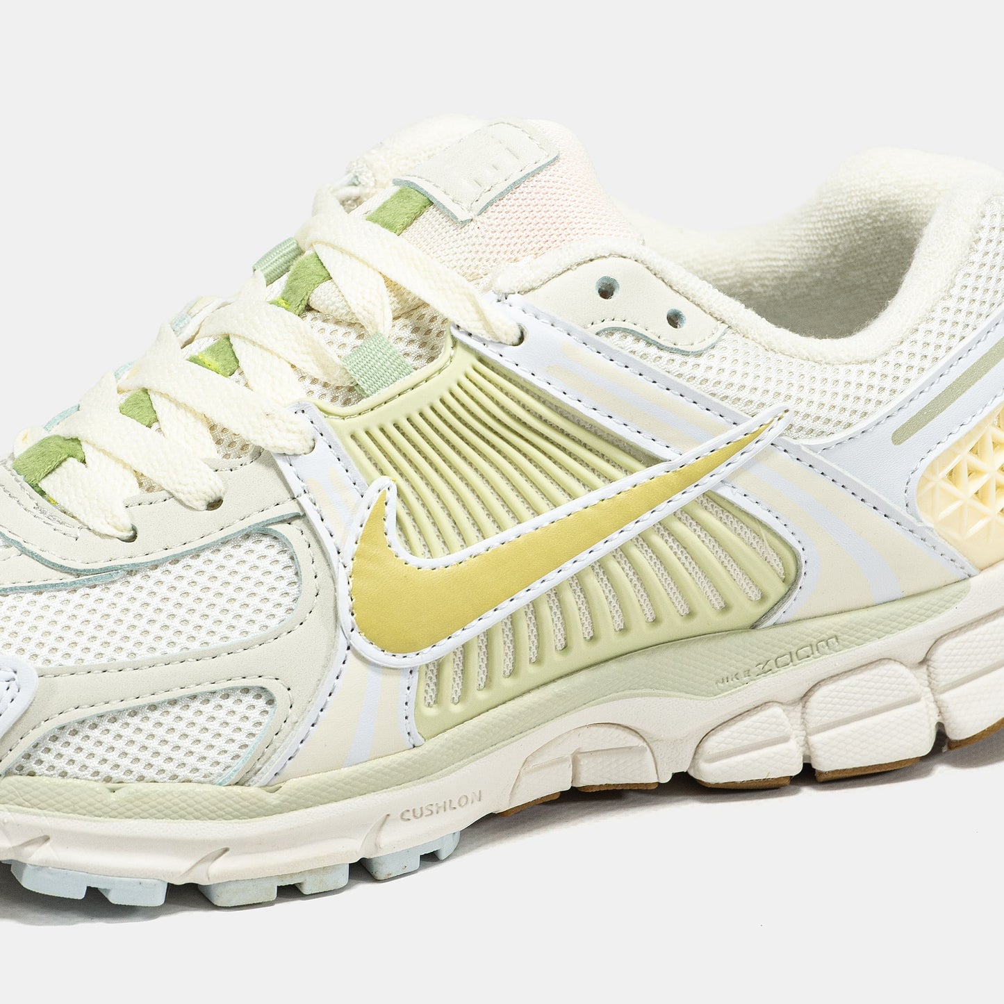 Nike Zoom Vomero 5 White Yellow