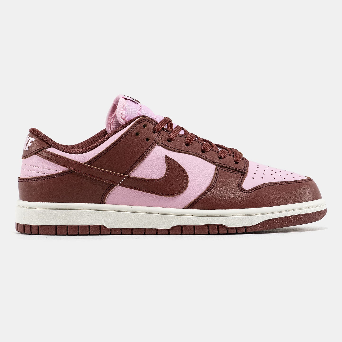 Nike SB Dunk Bordo Pink