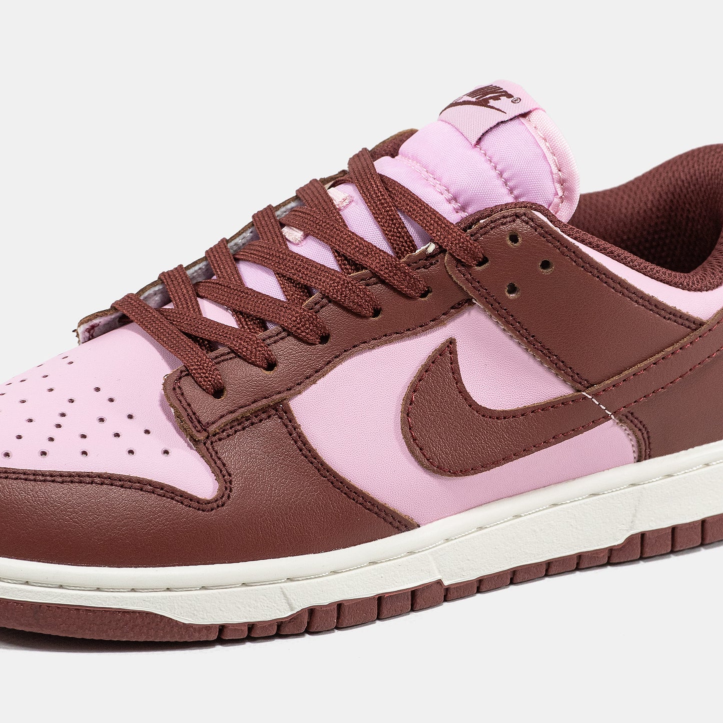 Nike SB Dunk Bordo Pink