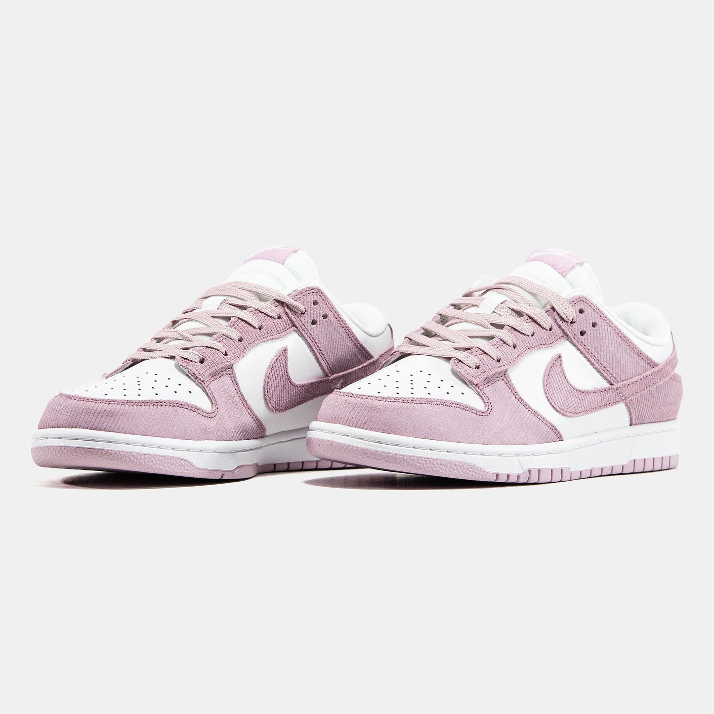 Nike SB Dunk White Pink Velvet