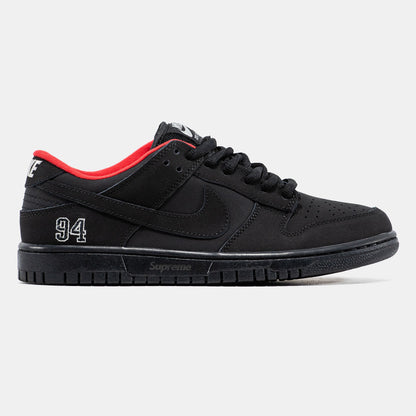 Nike SB Dunk x Supreme Black Red