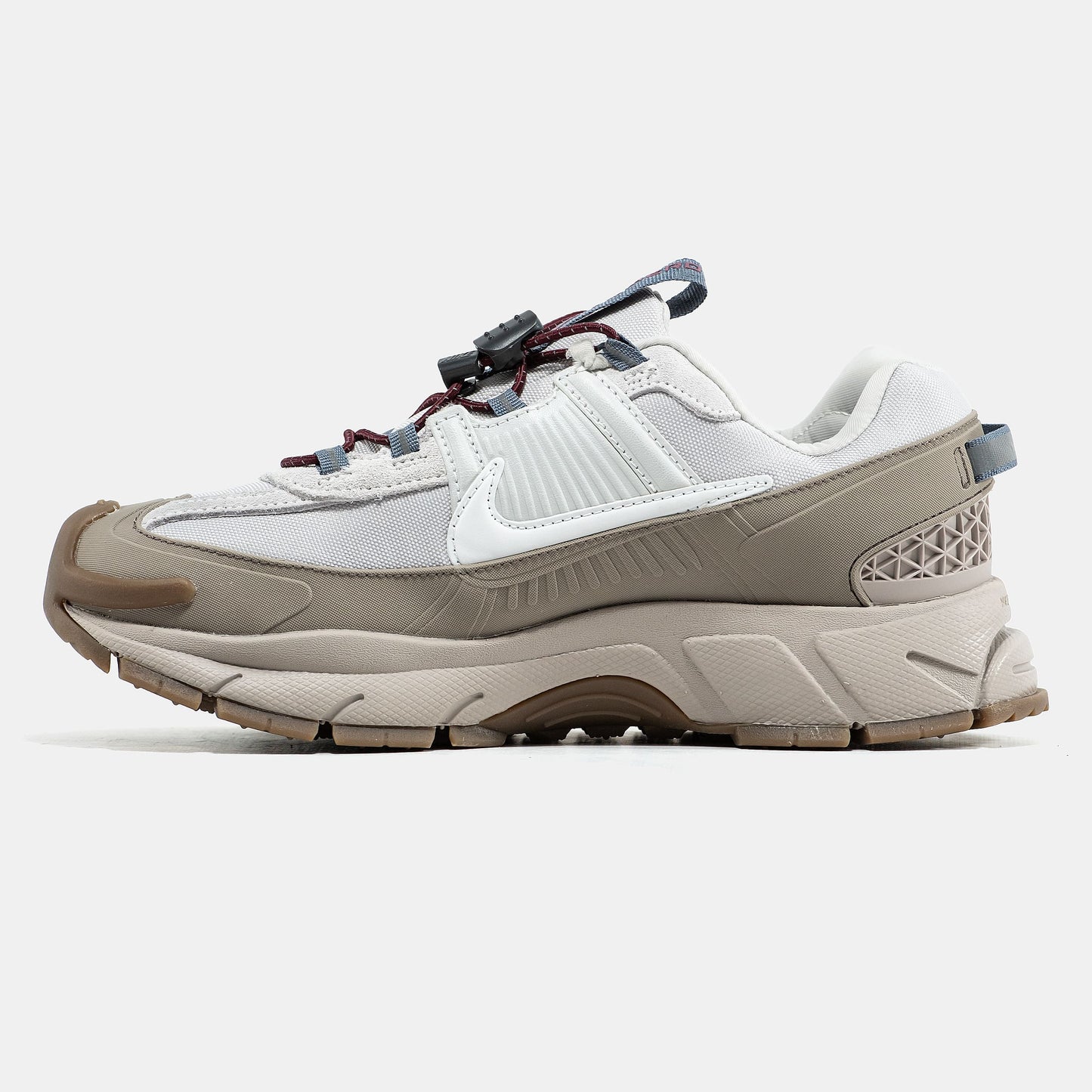 Nike Air Zoom Vomero Roam White Beige