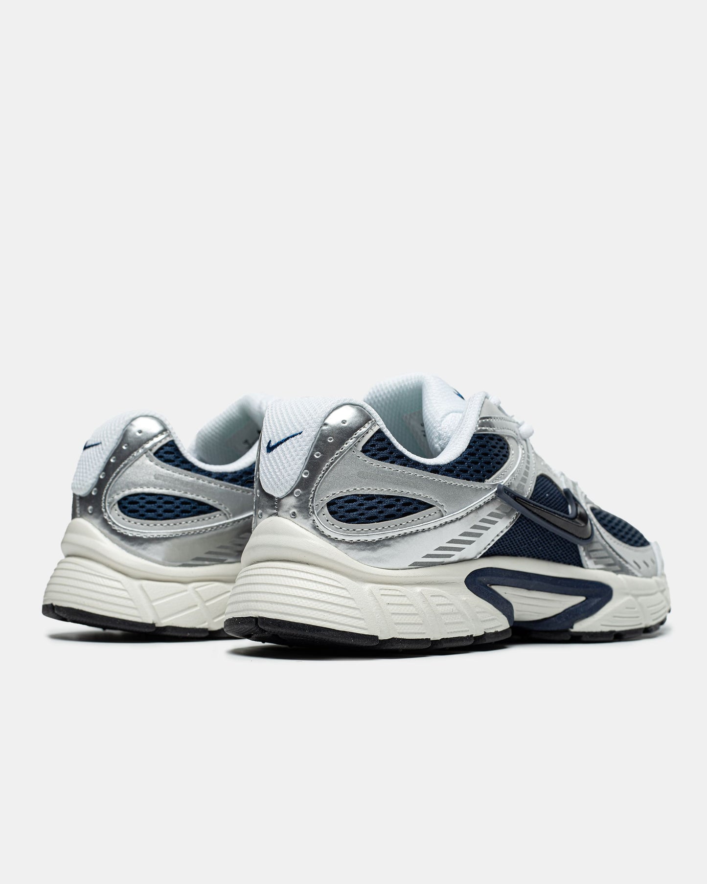 Nike V5 RNR Seaweed Metallic Silver / HQ7901-300