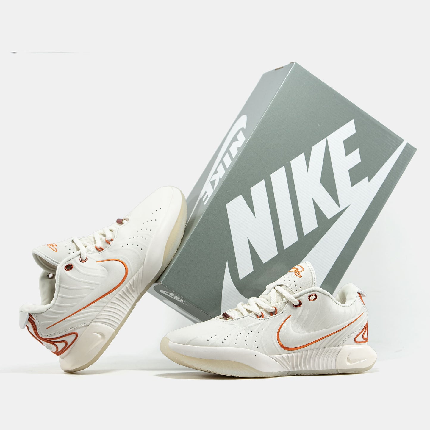 Nike LeBron 21 Akoya Cream Orange