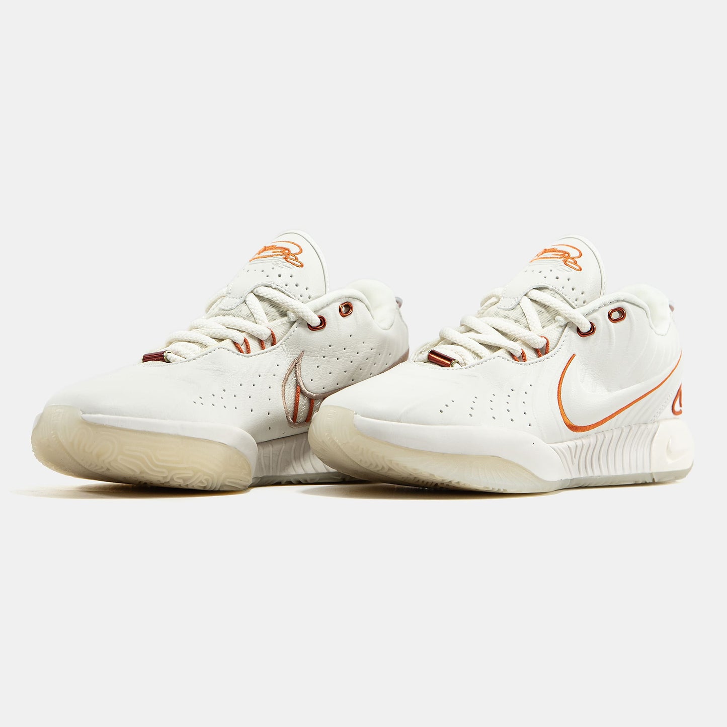 Nike LeBron 21 Akoya Cream Orange